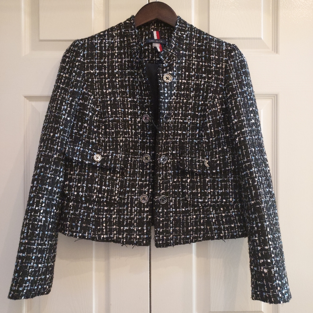 NWOT  Tommy Hilfiger tweed cropped blazer, size 2, navy, white, silver